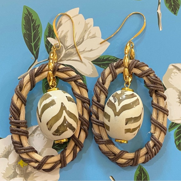 Raffia-Wrapped Wicker Oval Earrings - Picture 8 of 11